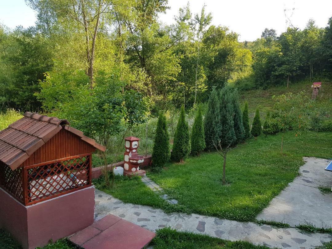 YOYO Zurli Park Hotel Resita Buitenkant foto